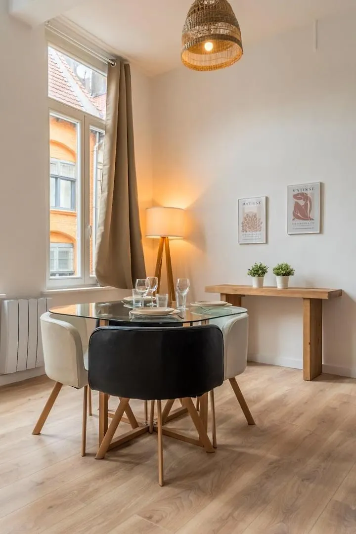 Lille Gares - 50M2 Apartment! 0*,  Франция