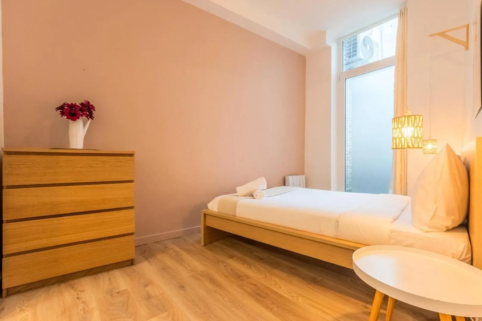 Lille Gares - 50M2 Apartment! Апартаменты